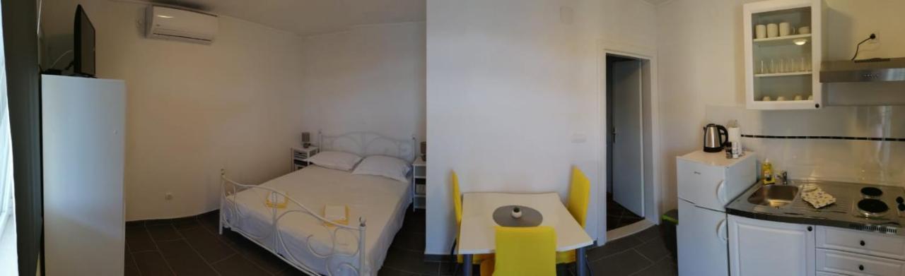 מרינה Apartmani Skalinada מראה חיצוני תמונה