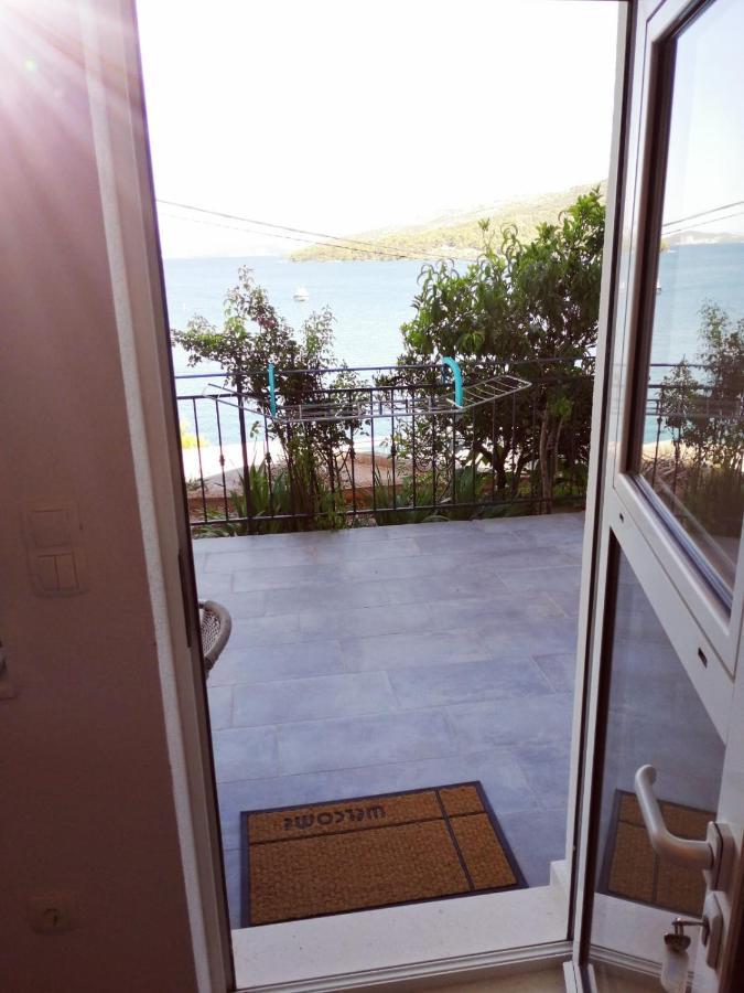 מרינה Apartmani Skalinada מראה חיצוני תמונה