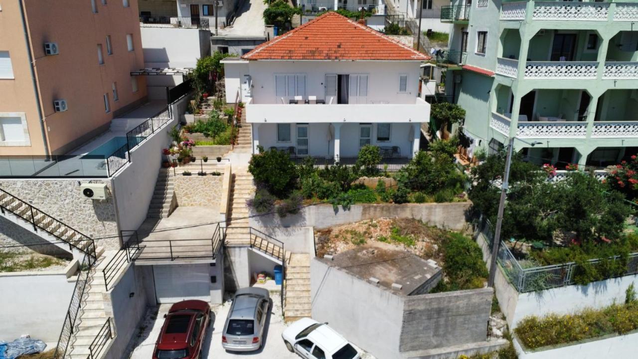 מרינה Apartmani Skalinada מראה חיצוני תמונה